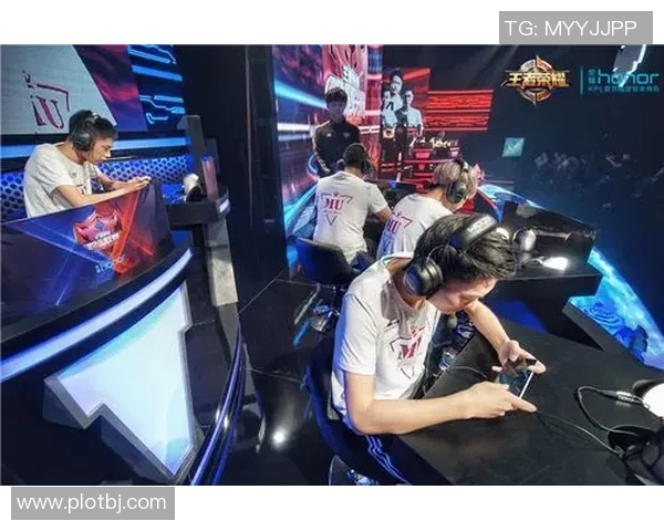 王者荣耀深度解析：FPX战队的耐力与策略背后故事