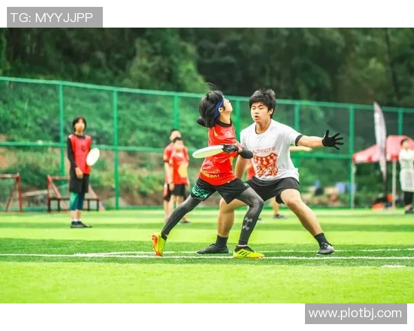 重庆飞盘队在极限运动会中以93分高居积分榜首位